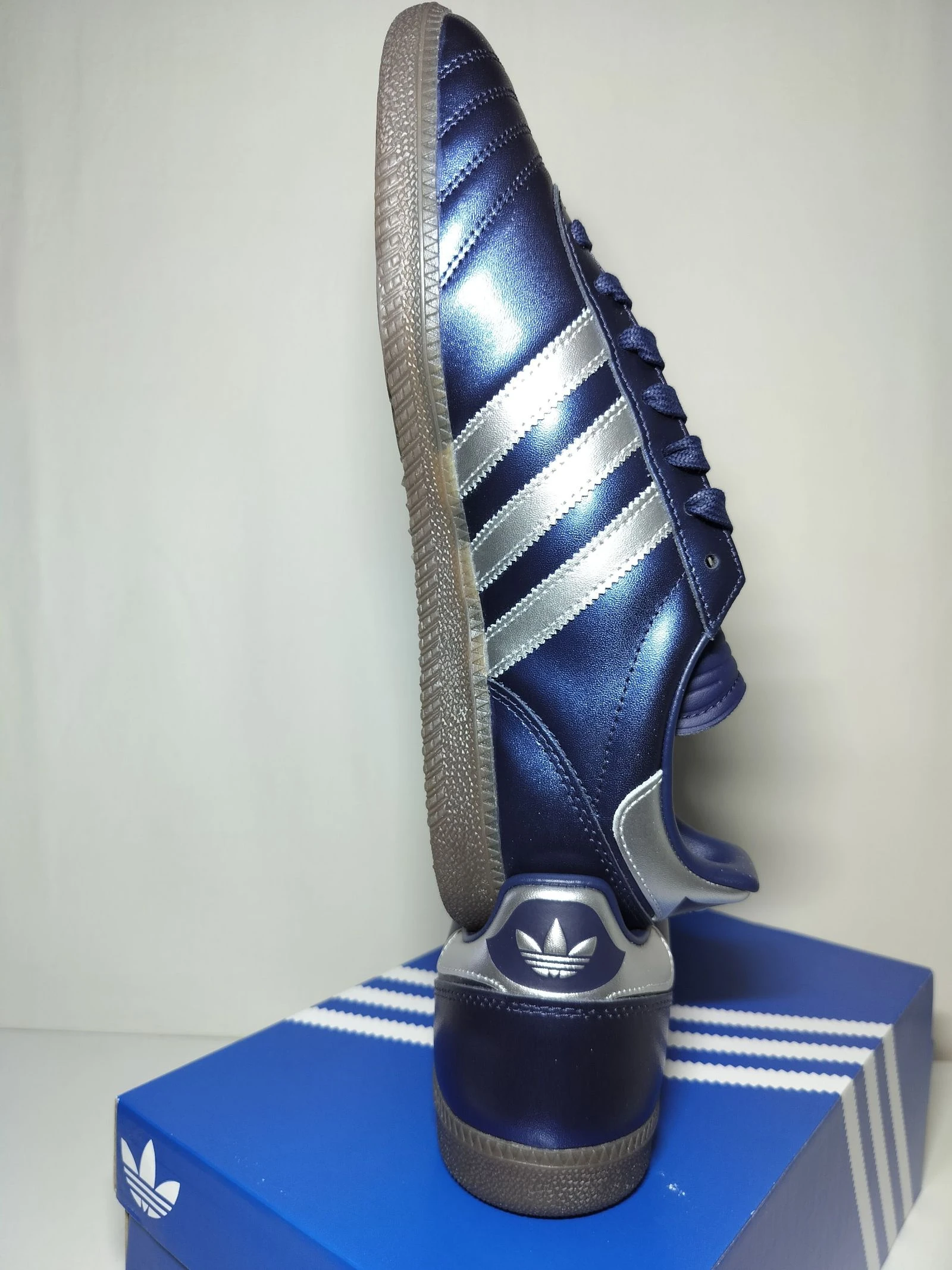 Adidas Samba New 43 Sneakers Original Unisex Femmes Hommes Tenue Tendance Vintage Premium Rétro Y2K – photo 10